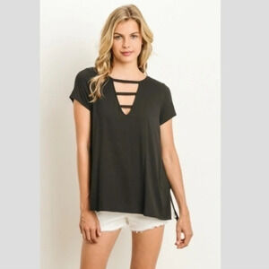 Gilli V Neck Strappy Cutout Tee Top NWT Black